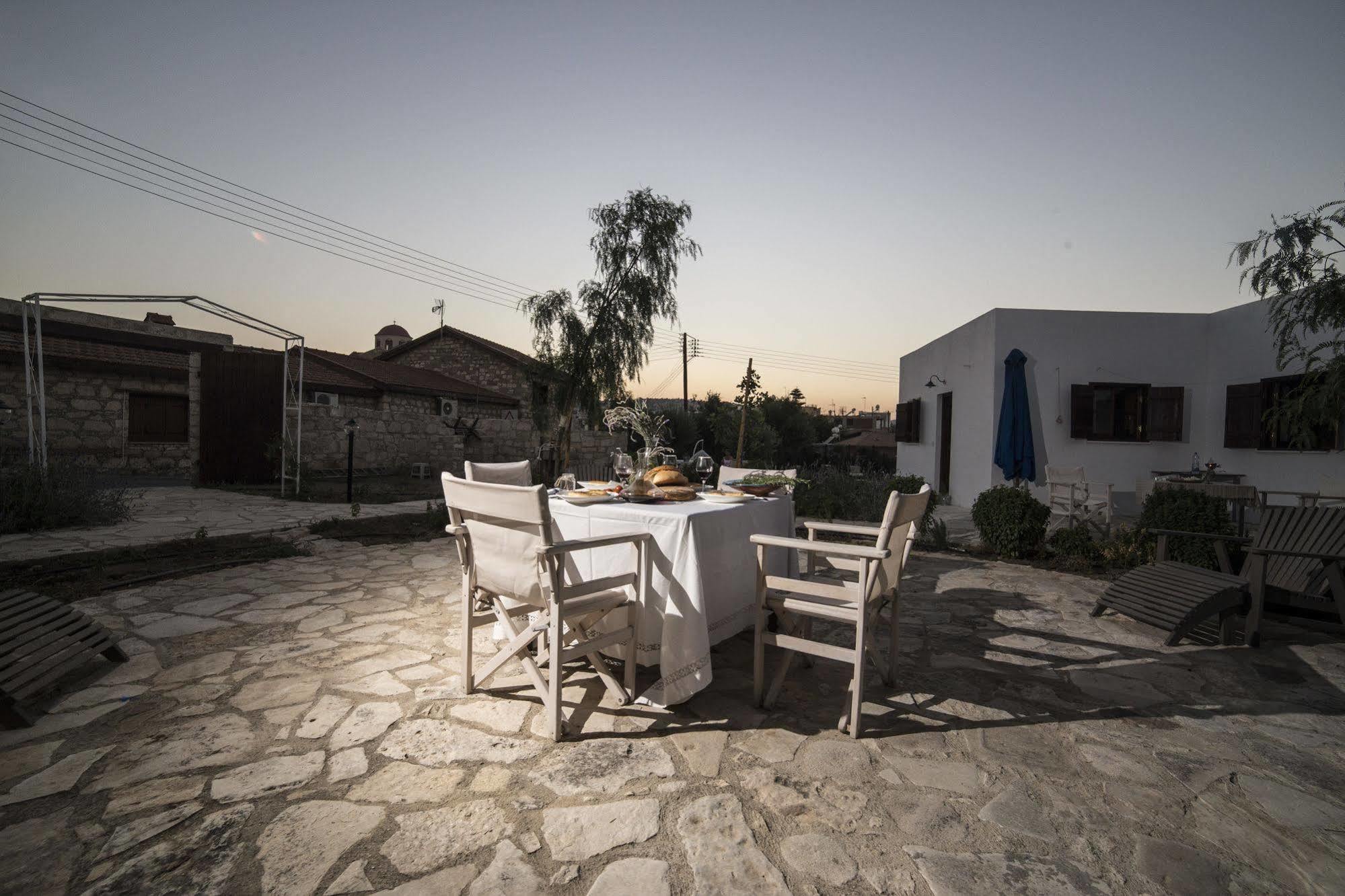 Meleni Cottage Houses Parekklisia Exterior photo